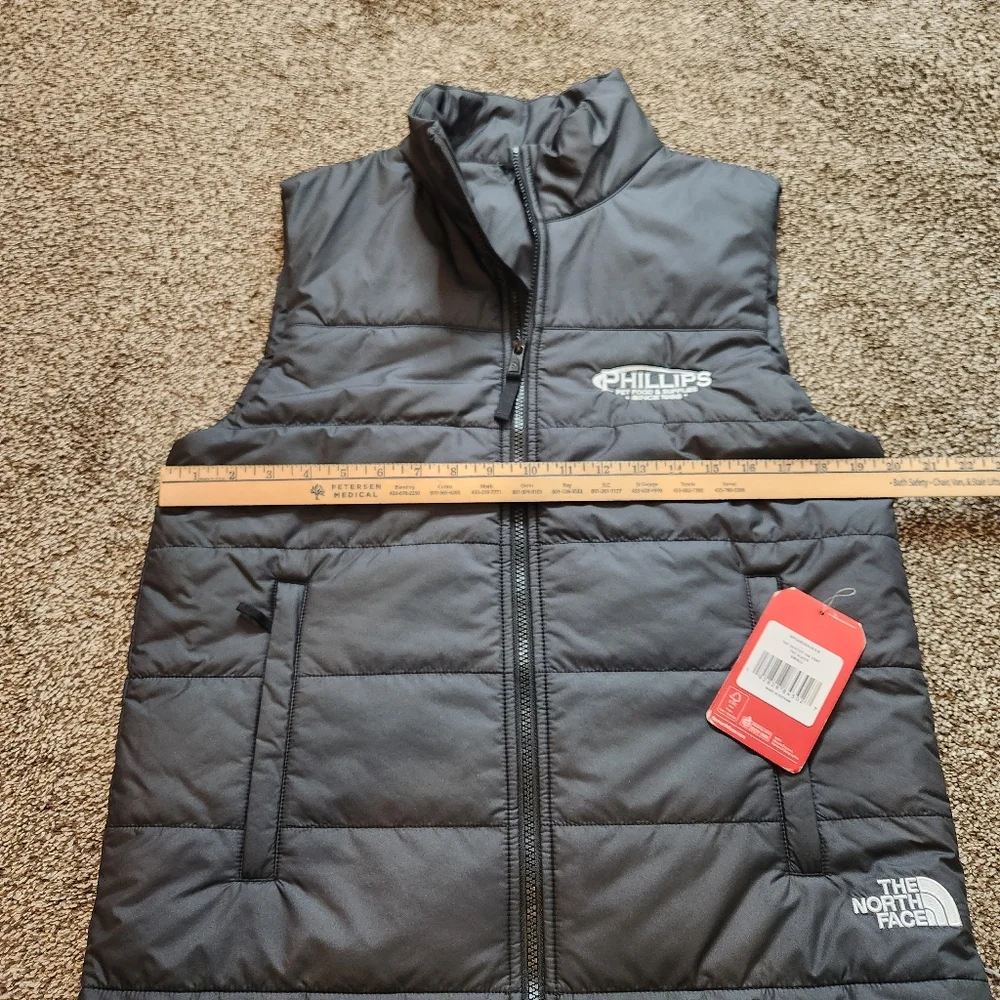 NWT The North Face Mens Everyday Insulated Black Full Zip Vest Size Small